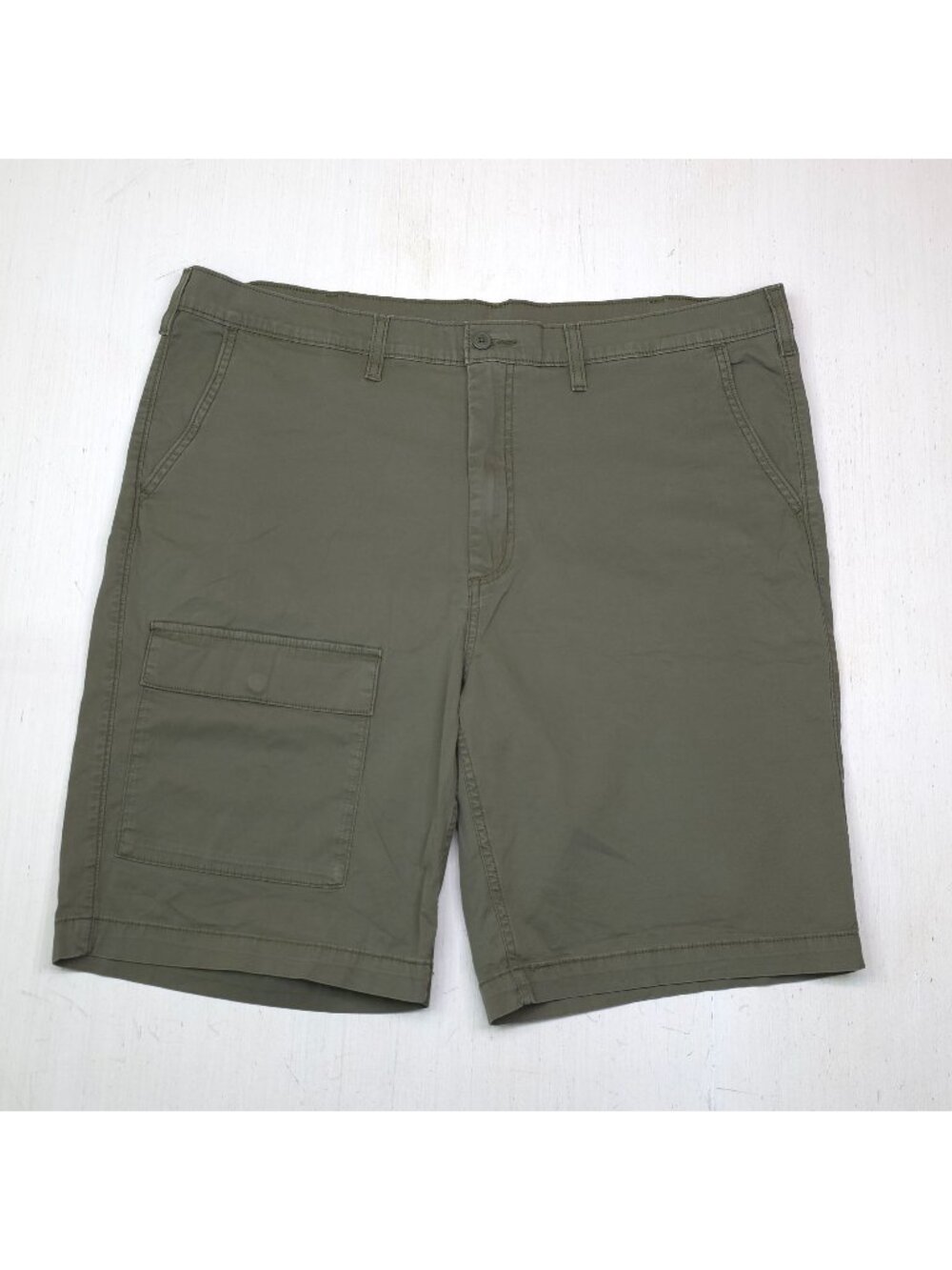 Levis Mens Olive Green Cargo Shorts Size 40 Cotton Casual Lightweight Durable